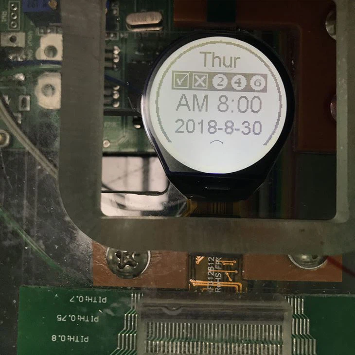 จอแสดงผล LCD รอบ 128x128